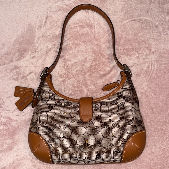 COACH THE ORIGINALS HAMPTONS HOBO BAG - Picture 2 of 14